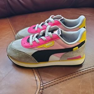 Puma Girls size 9